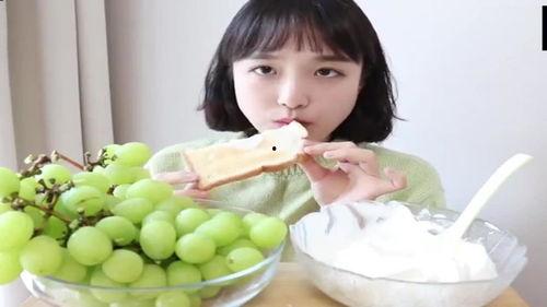 梦见和姐姐吃梢瓜,与姐姐共享梢瓜的温馨时光