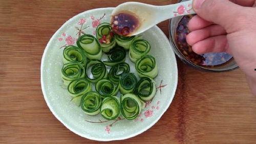 吃瓜 玫瑰刺身,一场视觉与味觉的双重盛宴